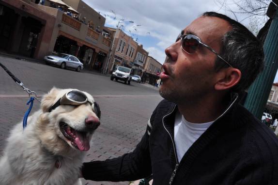 Cada um com seus óculos (em Santa Fé, no Novo México - Estados Unidos)